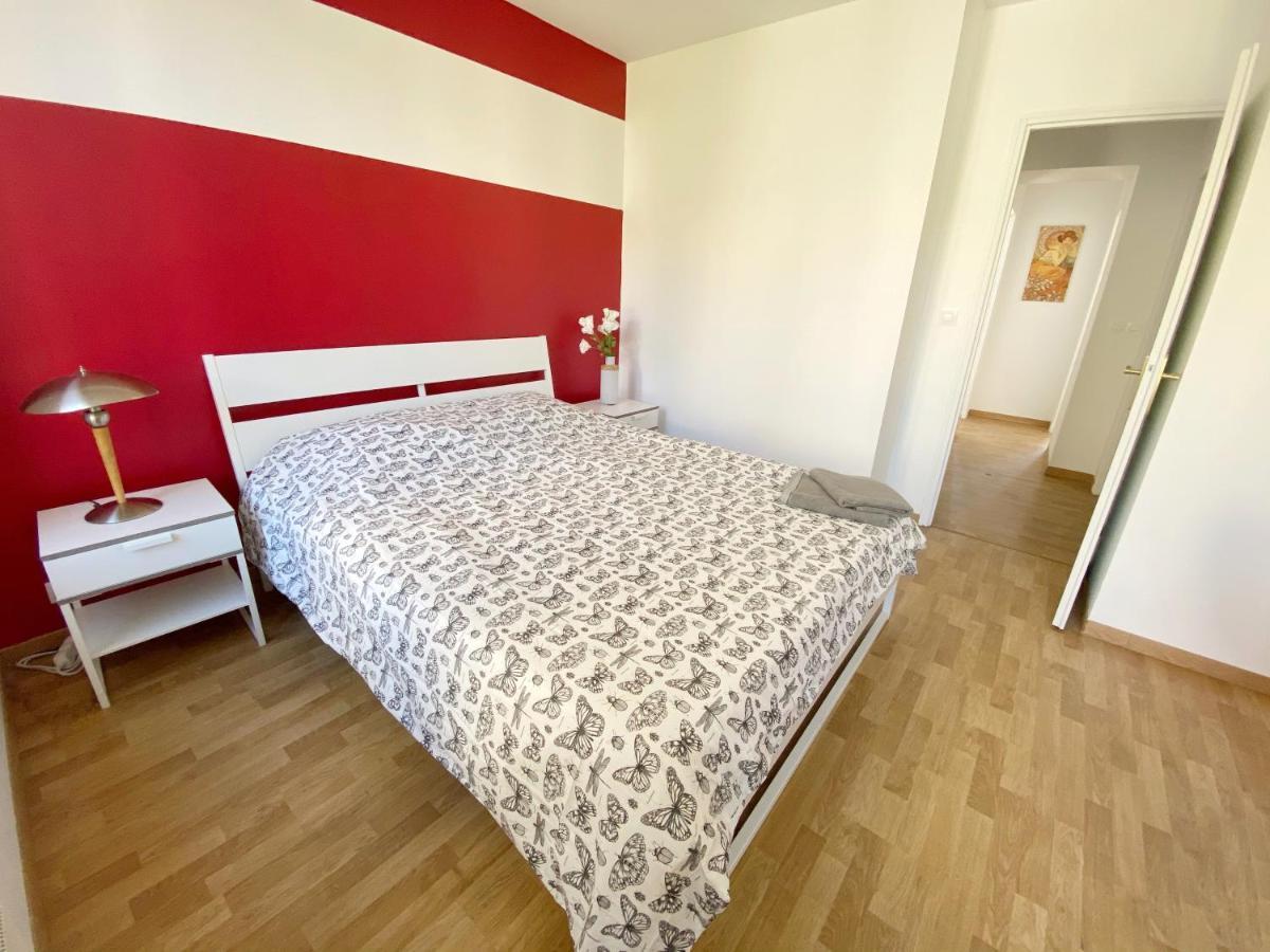 22 Chic & Cosy Grand Appart 92M2 Parking Gratuit Hypercentre Netflix 圣艾蒂安 外观 照片