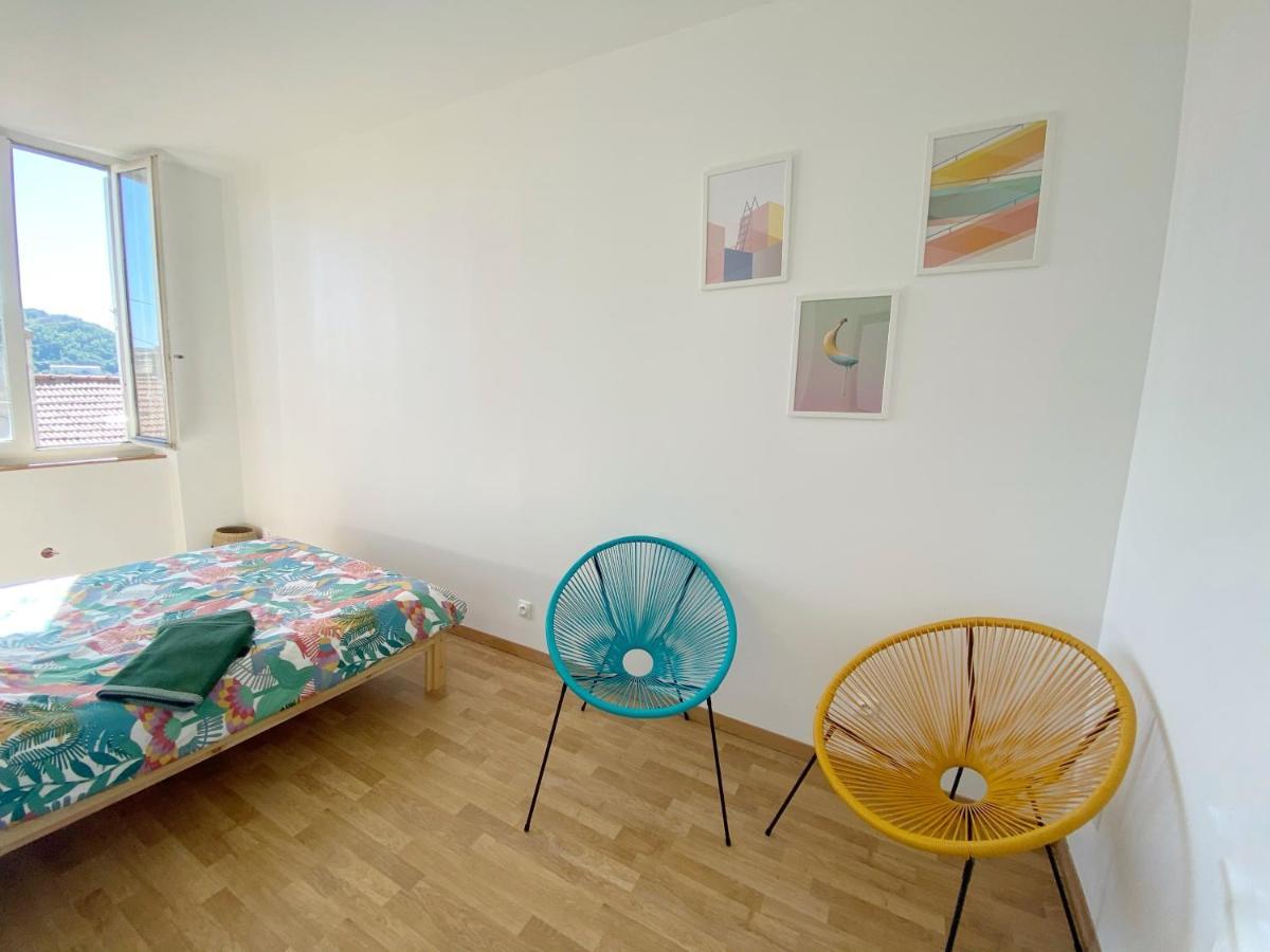 22 Chic & Cosy Grand Appart 92M2 Parking Gratuit Hypercentre Netflix 圣艾蒂安 外观 照片